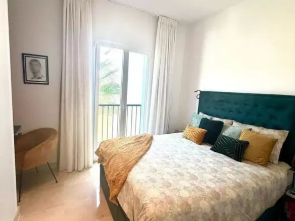 3-bedroom Apartment In Estepona, Spain (100 M²)