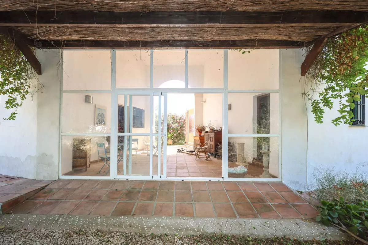 3-bedroom Villa In Guaro, Spain (184 M²)