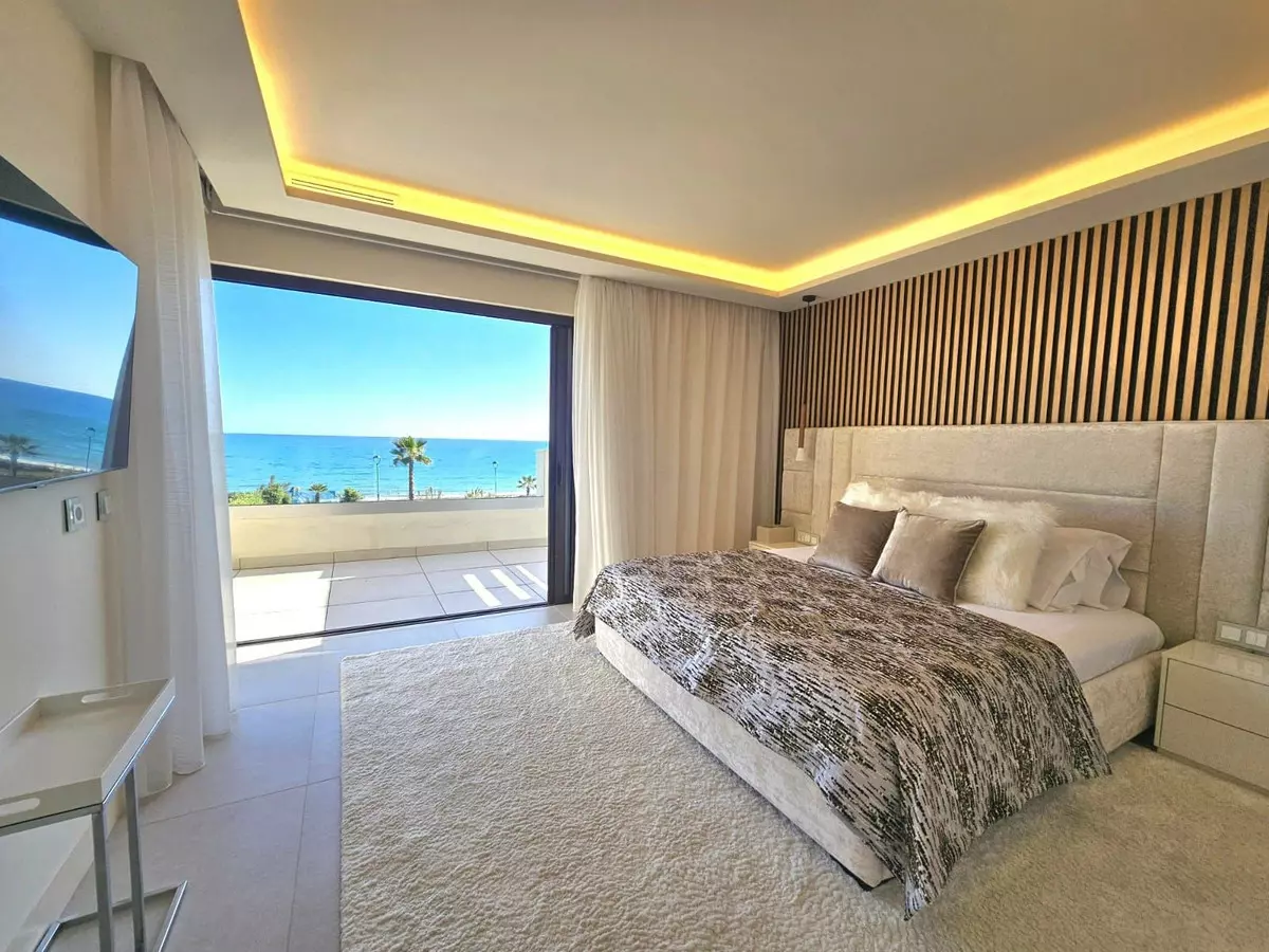 4-bedroom Town House In Estepona, Spain (291 M²)