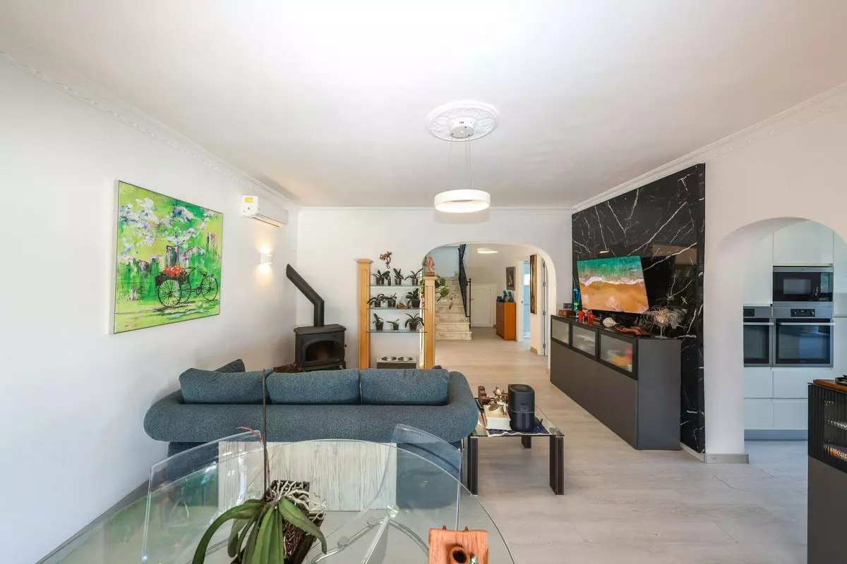 3-bedroom Villa In Coín, Spain (145 M²)