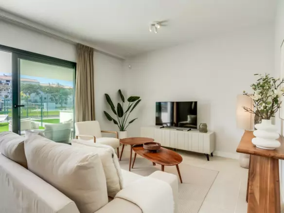 2-bedroom Apartment In Estepona, Spain (110 M²)