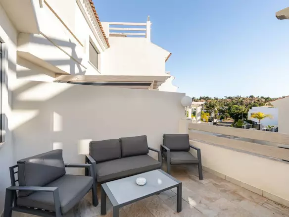 3-bedroom Town House In Estepona, Spain (170 M²)