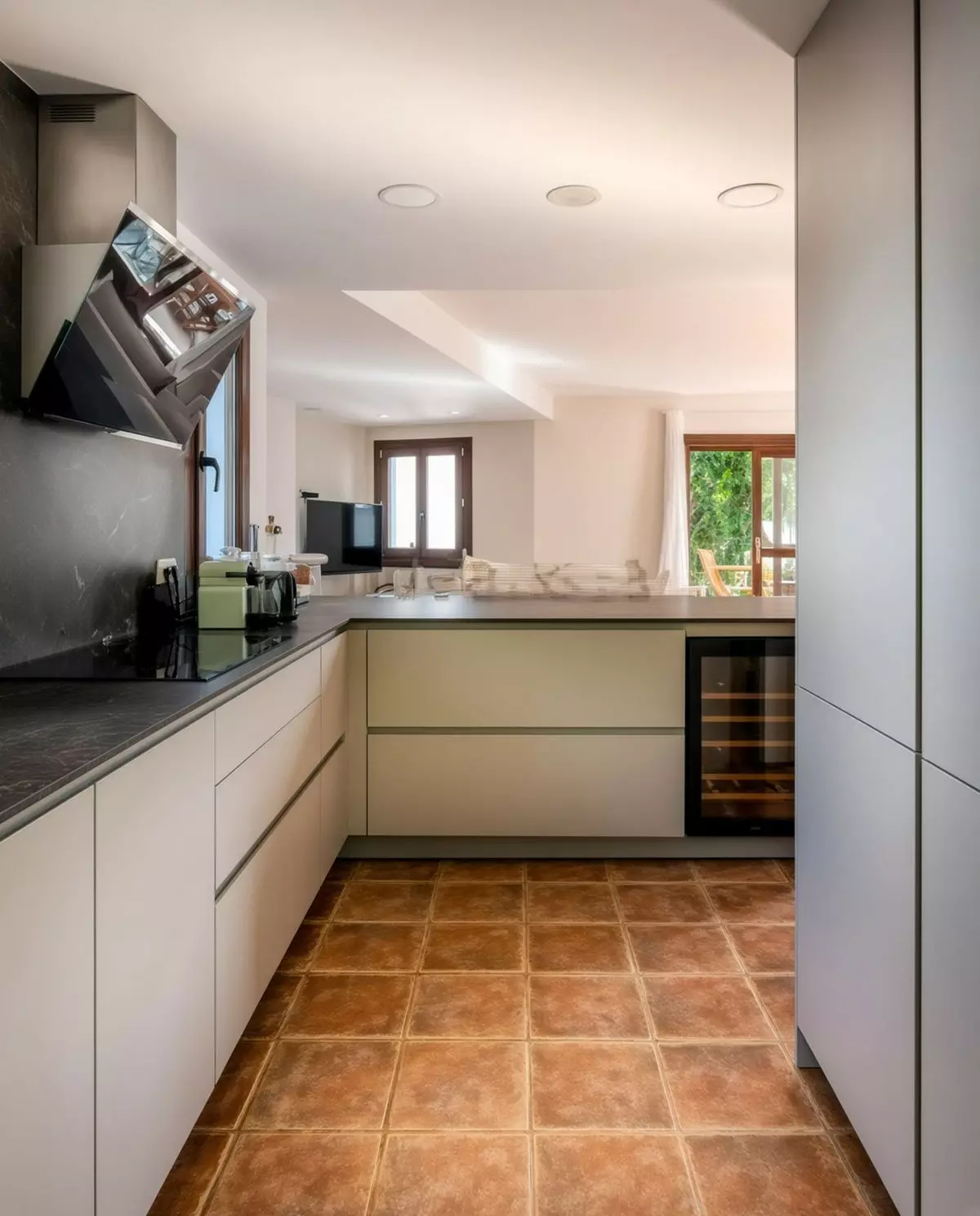 ShowFeedImage-dd0f6b 4-bedroom Villa In Estepona, Spain (240 M²)