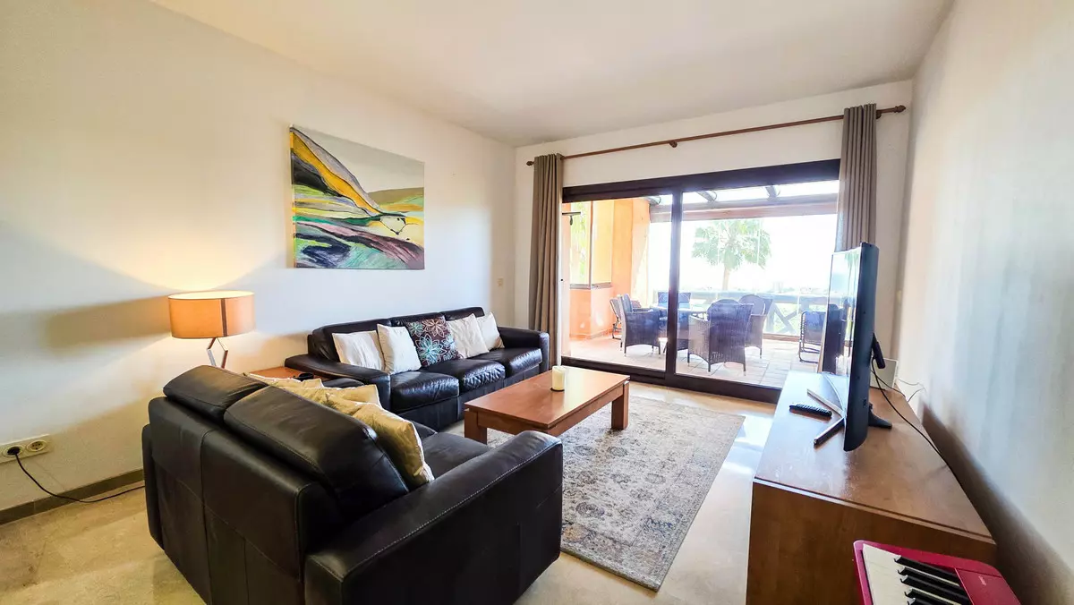 3-bedroom Apartment In Manilva, Spain (138 M²)