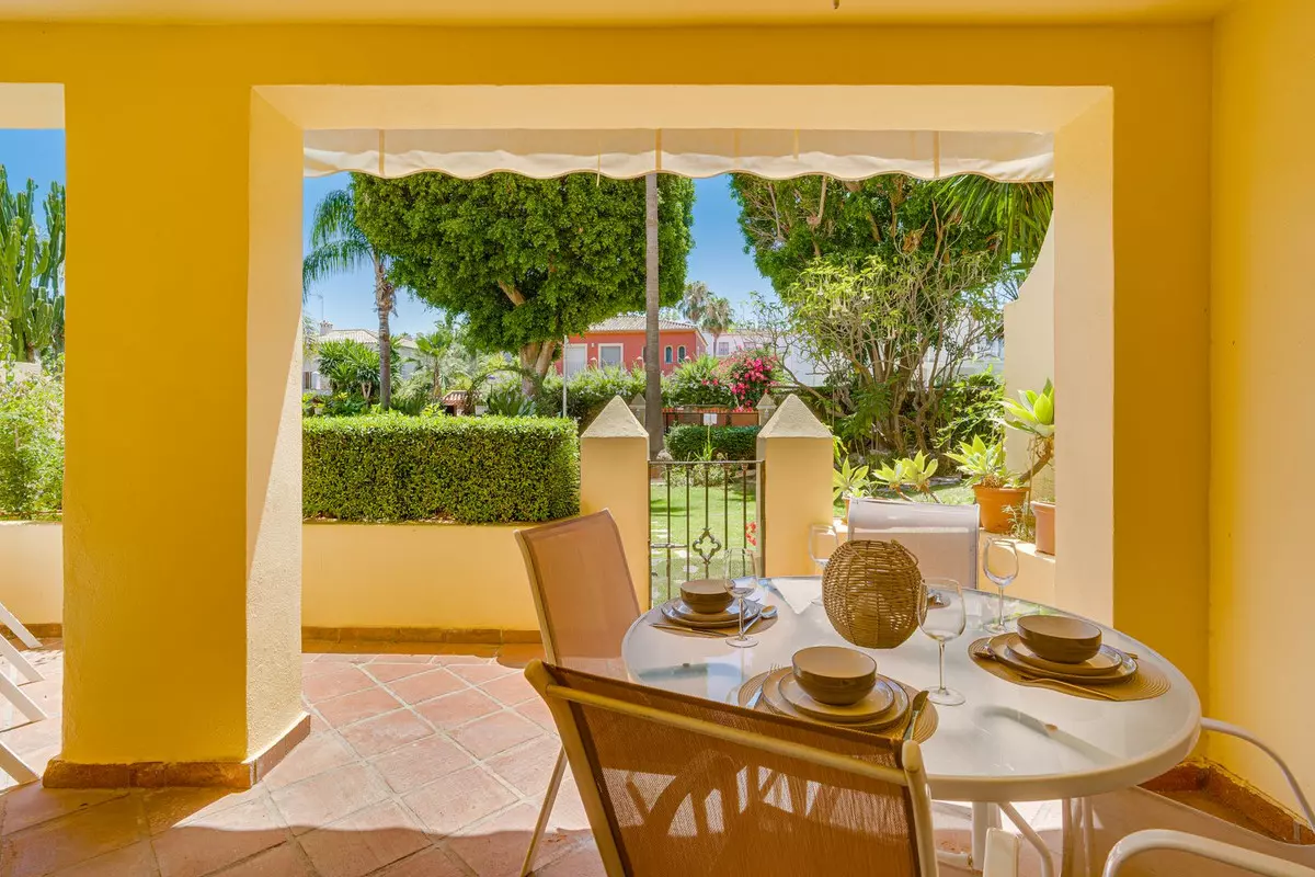 2-bedroom Apartment In Marbella, Spain (85 M²)