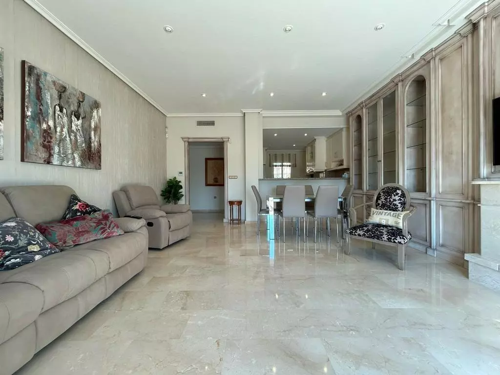 3-bedroom Apartment In Orihuela, Spain (104 M²)