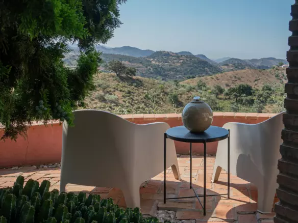 7-bedroom Country House In Almogía, Spain (102 M²)