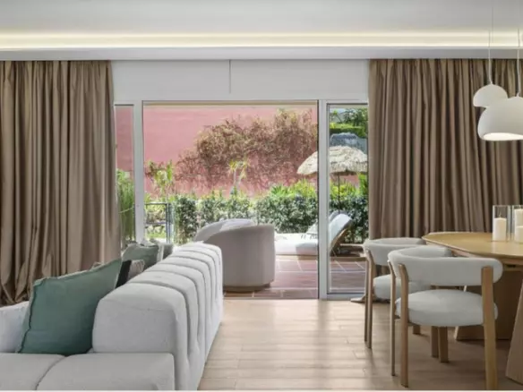 3-bedroom Town House In Marbella, Spain (230 M²)