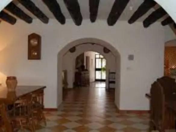 14-bedroom Town House In Álora, Spain (1.085 M²)