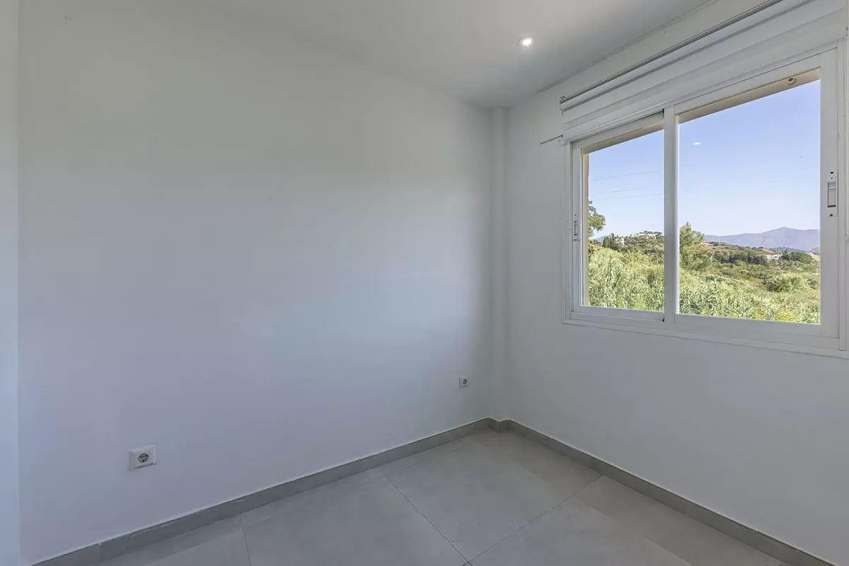 3-bedroom Town House In Estepona, Spain (102 M²)