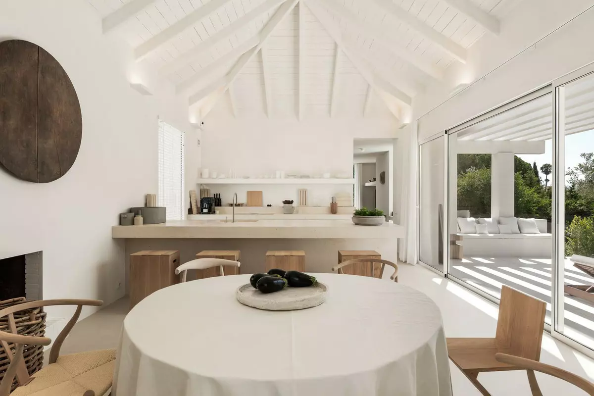 4-bedroom Villa In Estepona, Spain (262 M²)