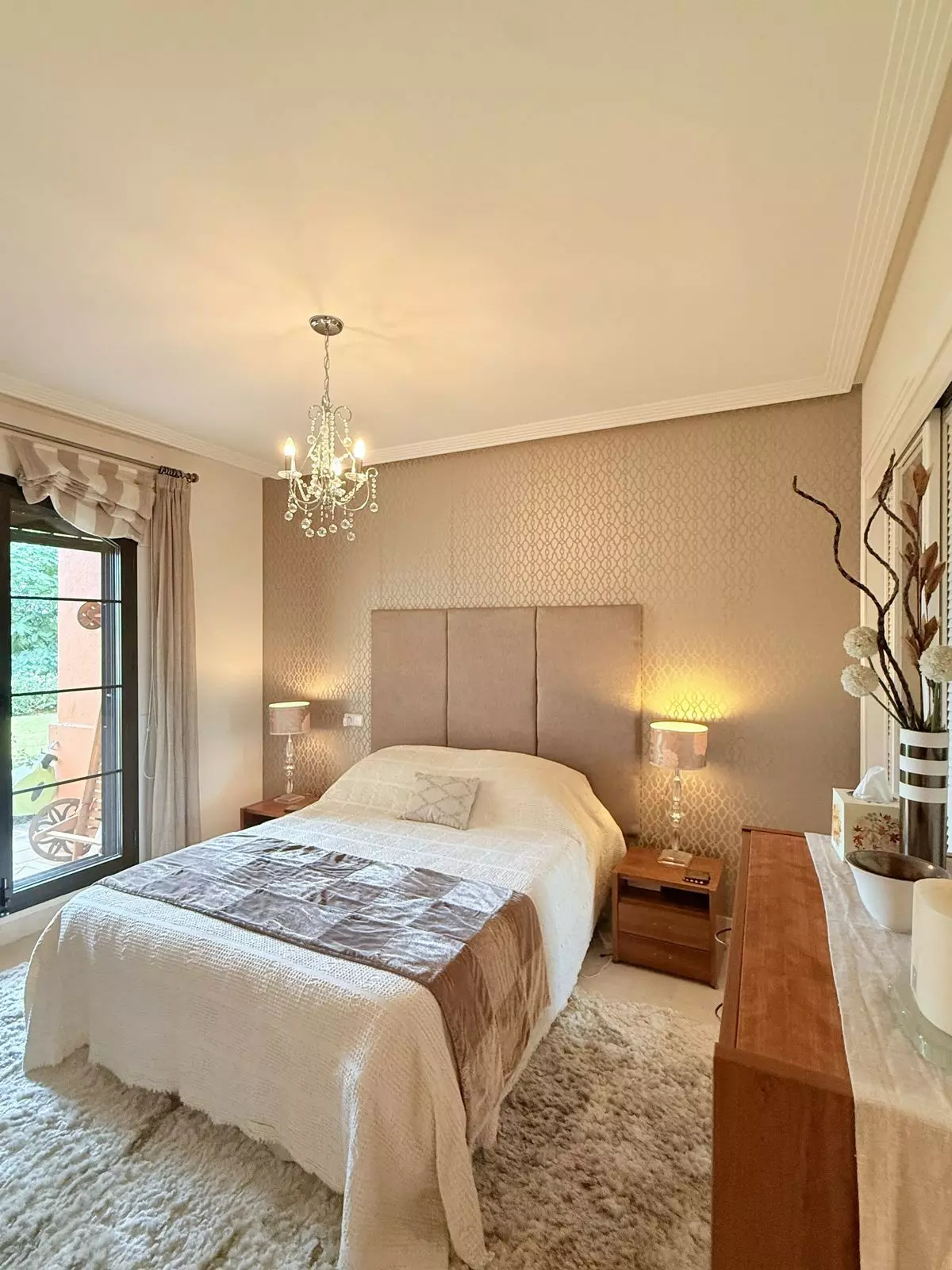 2-bedroom Apartment In Benahavis, Spain (100 M²)