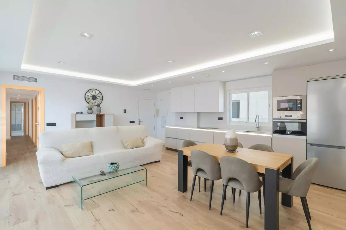3-bedroom Apartment In Fuengirola, Spain (130 M²)
