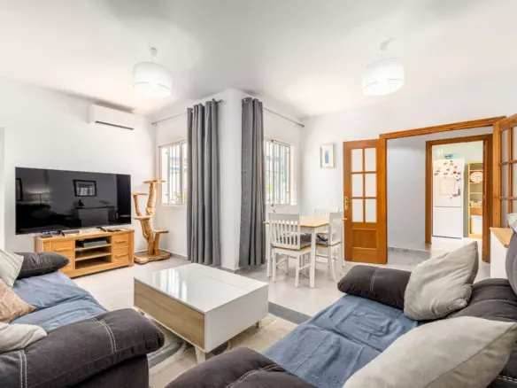 5-bedroom Town House In Alhaurín El Grande, Spain (169 M²)
