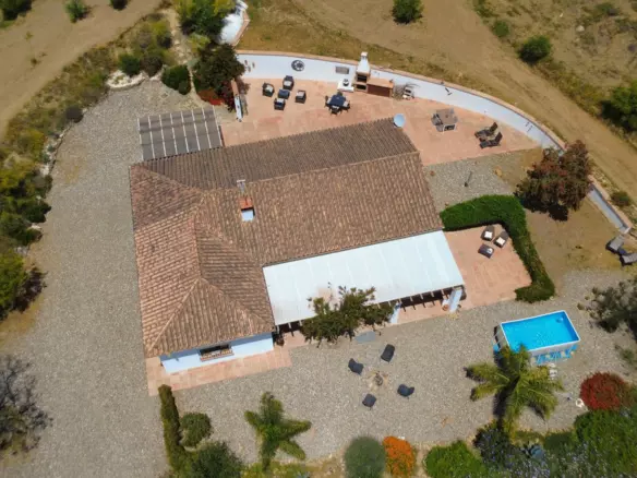 3-bedroom Villa In Álora, Spain (148 M²)