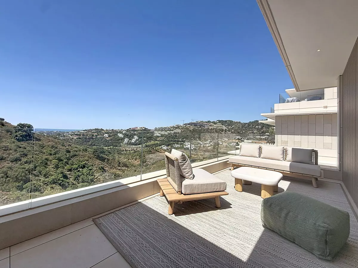 3-bedroom Apartment In Benahavis, Spain (150 M²)