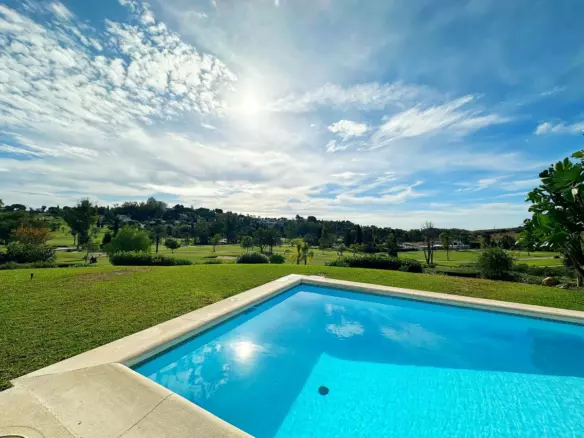 4-bedroom Villa In Estepona, Spain (450 M²)