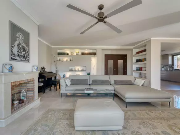 5-bedroom Villa In Marbella, Spain (418 M²)