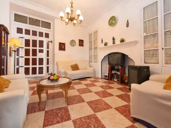 14-bedroom Town House In Álora, Spain (1.085 M²)