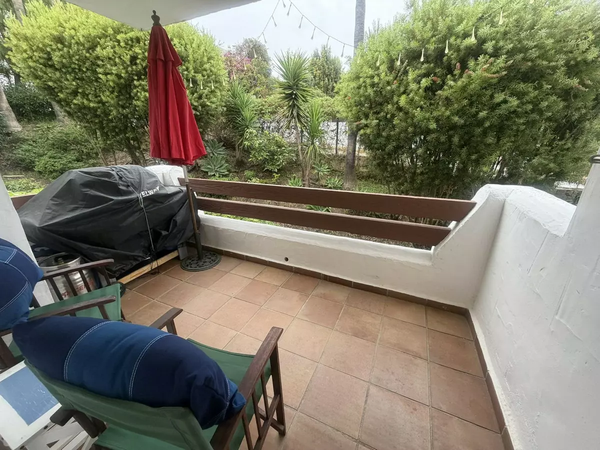 3-bedroom Apartment In Estepona, Spain (117 M²)