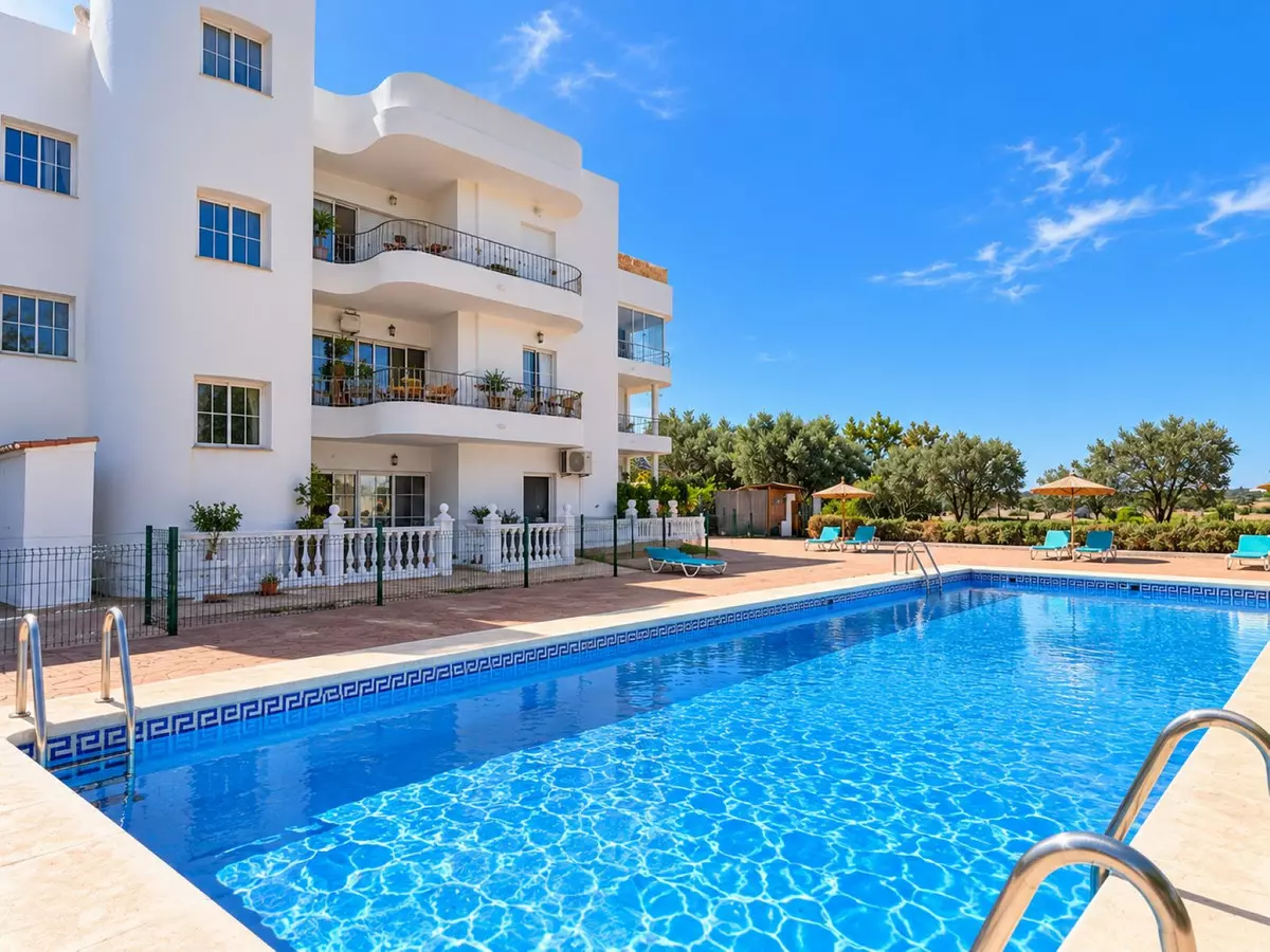 2-bedroom Apartment In Estepona, Spain (89 M²)