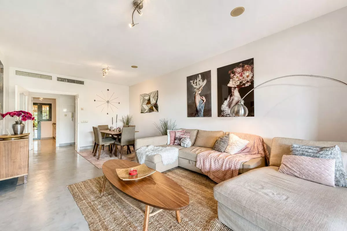 2-bedroom Apartment In Málaga, Spain (117 M²)