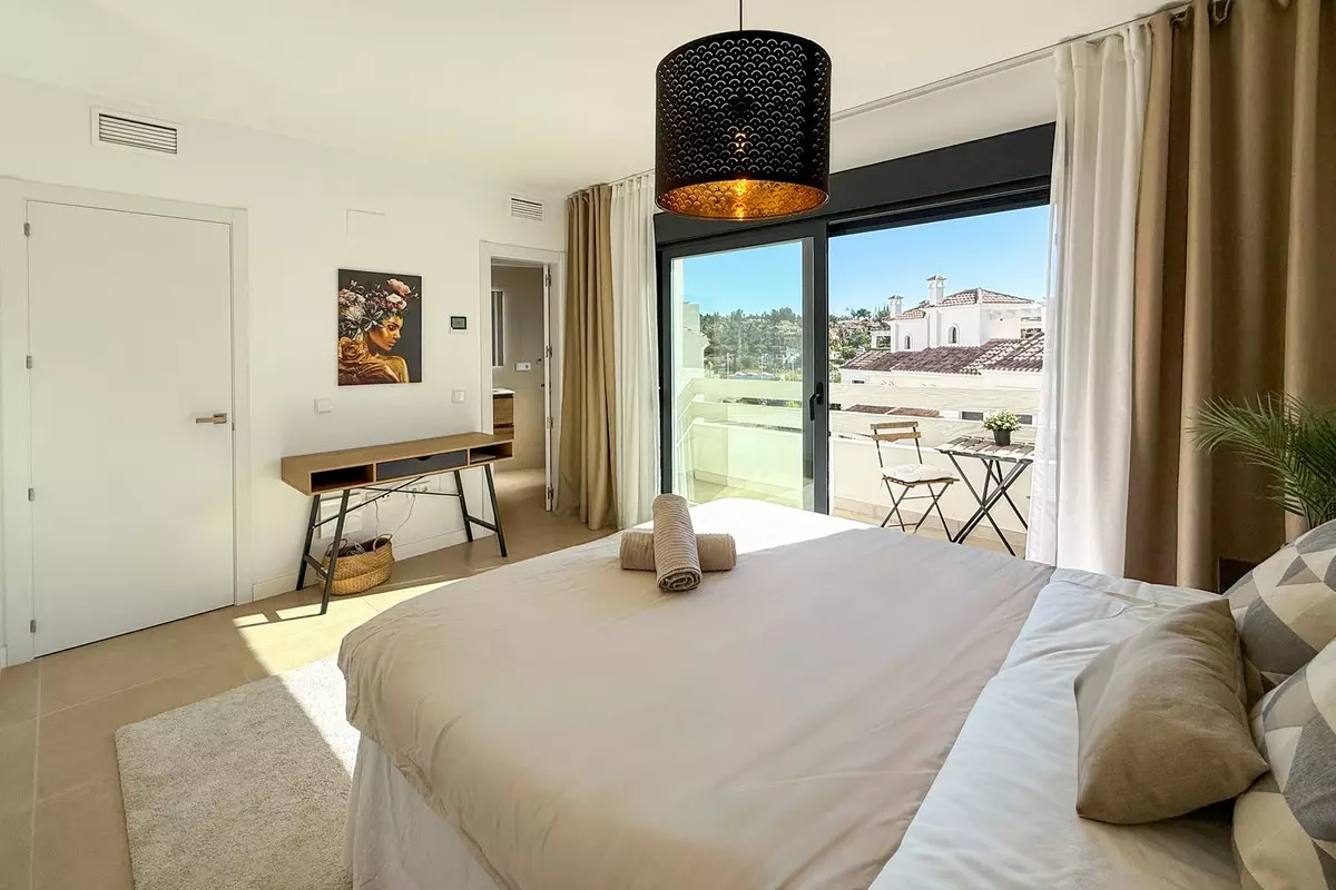 3-bedroom Town House In Estepona, Spain (153 M²)
