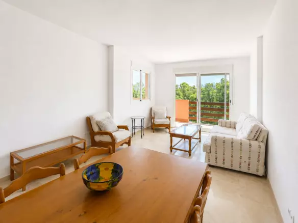 3-bedroom Apartment In Casares, Spain (122 M²)