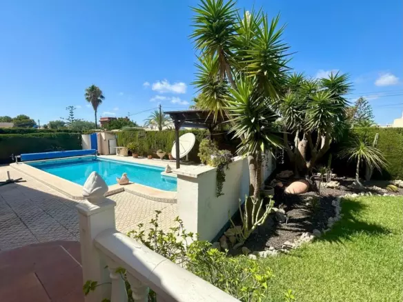 3-bedroom Villa In Orihuela, Spain (141 M²)