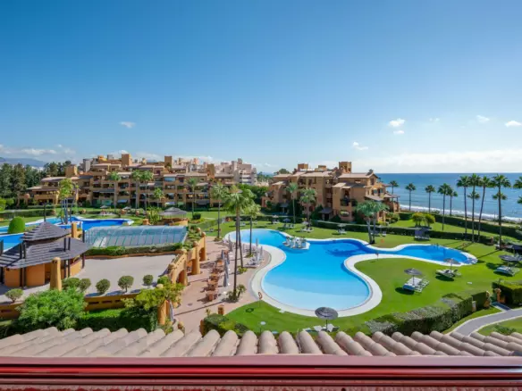 3-bedroom Apartment In Estepona, Spain (159 M²)