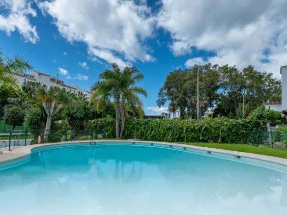 3-bedroom Apartment In Marbella, Spain (154 M²)