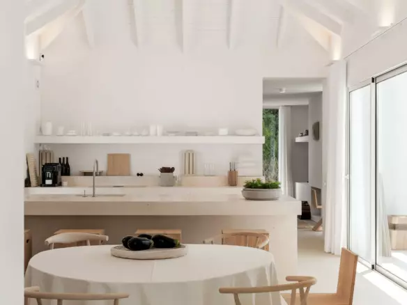 4-bedroom Villa In Estepona, Spain (262 M²)
