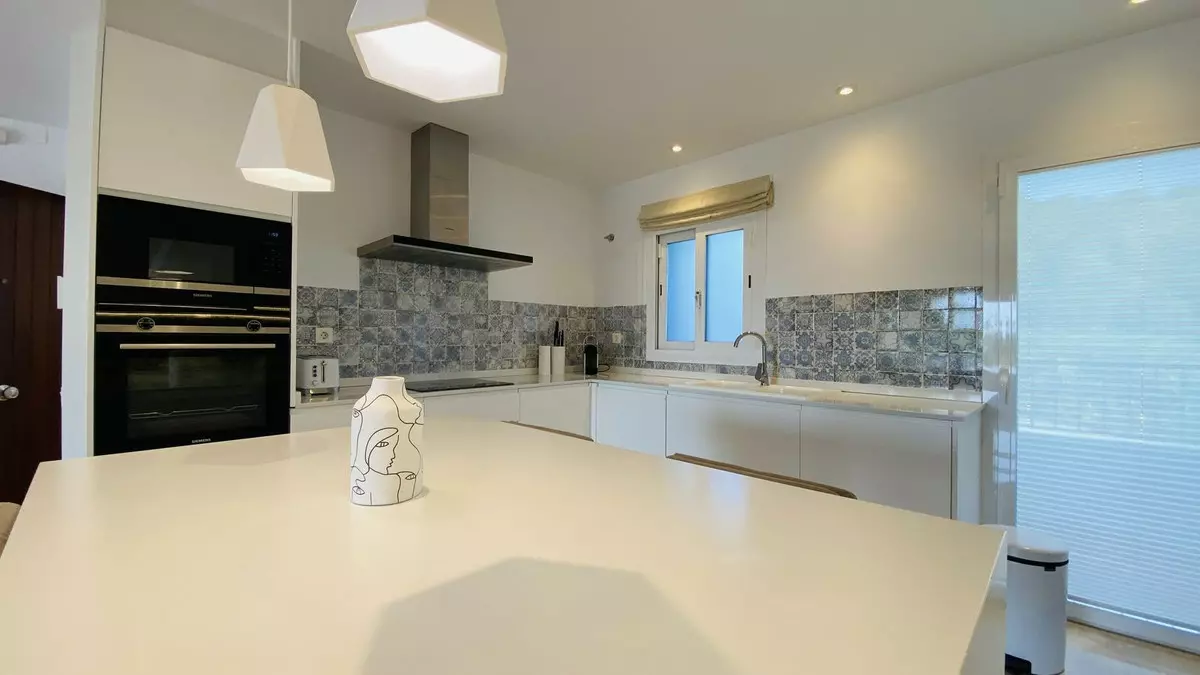 2-bedroom Apartment In Estepona, Spain (111 M²)