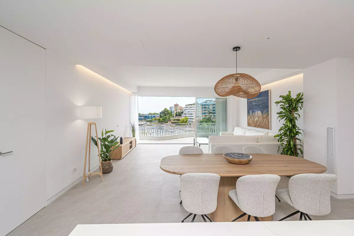 3-bedroom Apartment In Palma De Mallorca, Spain (217 M²)