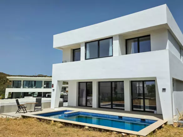 3-bedroom Villa In Manilva, Spain (218 M²)