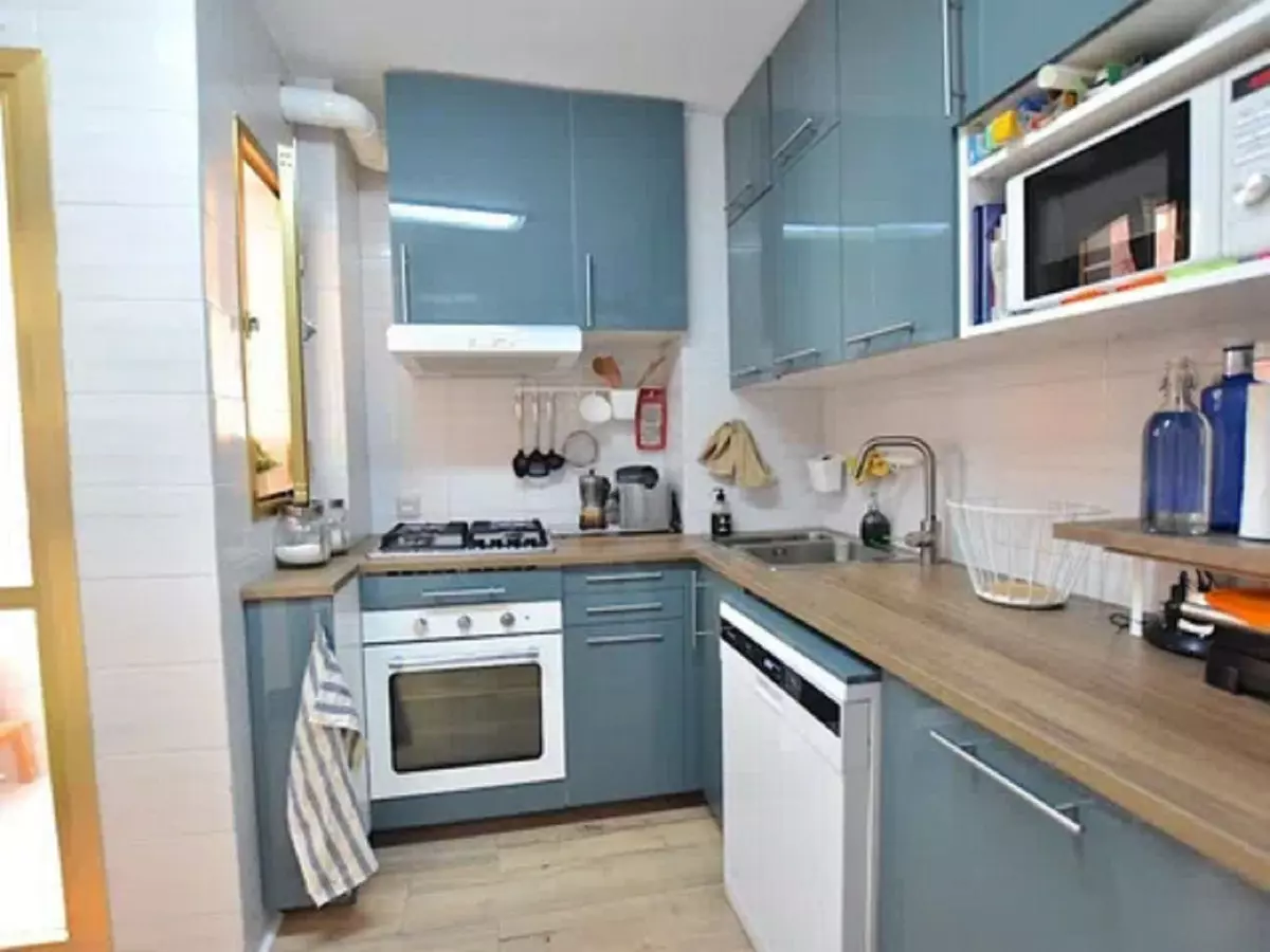 3-bedroom Apartment In Málaga, Spain (103 M²)