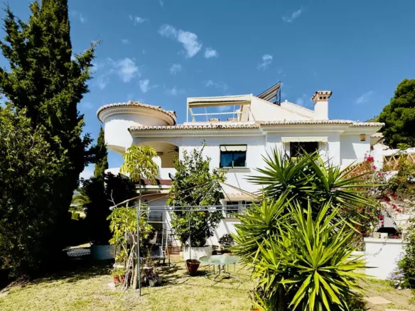 3-bedroom Town House In Mijas, Spain (223 M²)