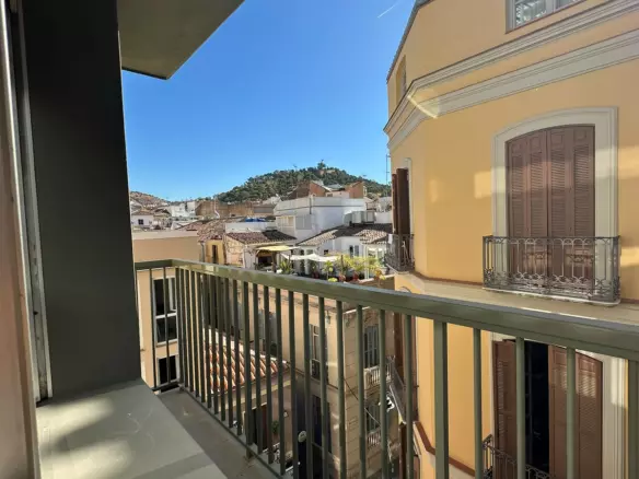 4-bedroom Apartment In Málaga, Spain (180 M²)