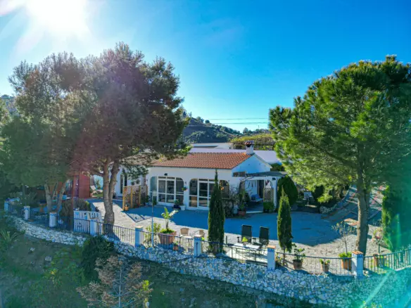 3-bedroom Villa In Cómpeta, Spain (141 M²)