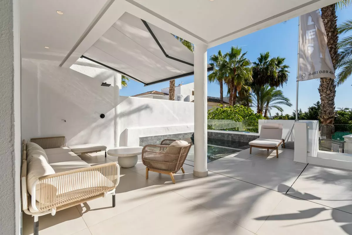 3-bedroom Apartment In Estepona, Spain (269 M²)