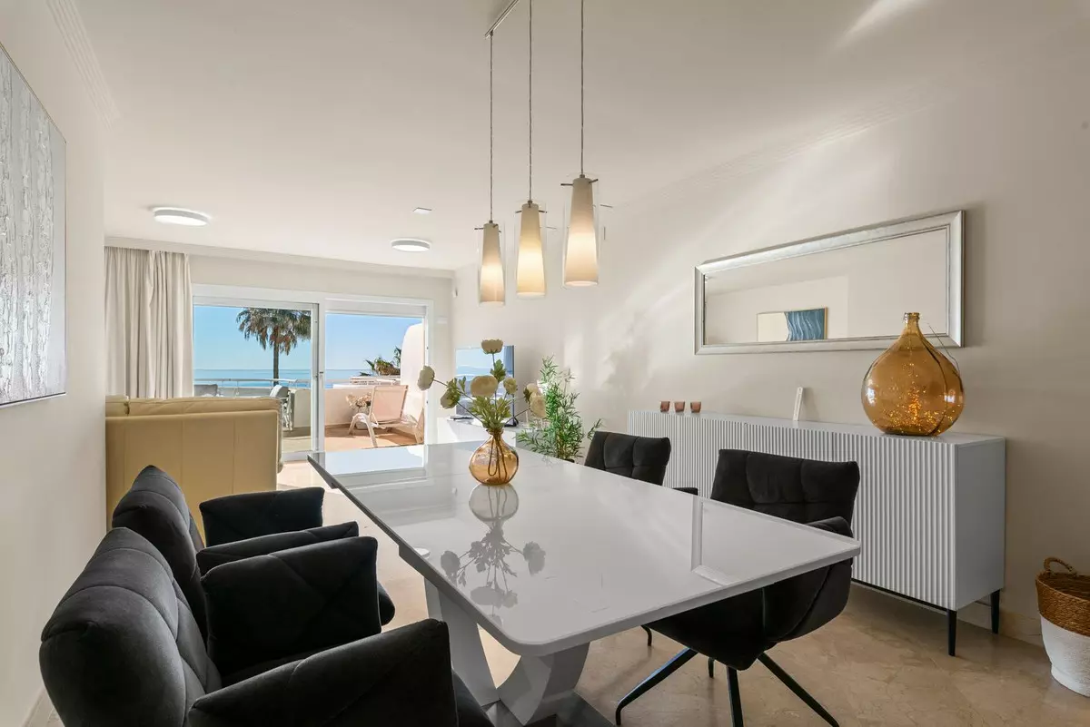 2-bedroom Apartment In Estepona, Spain (93 M²)
