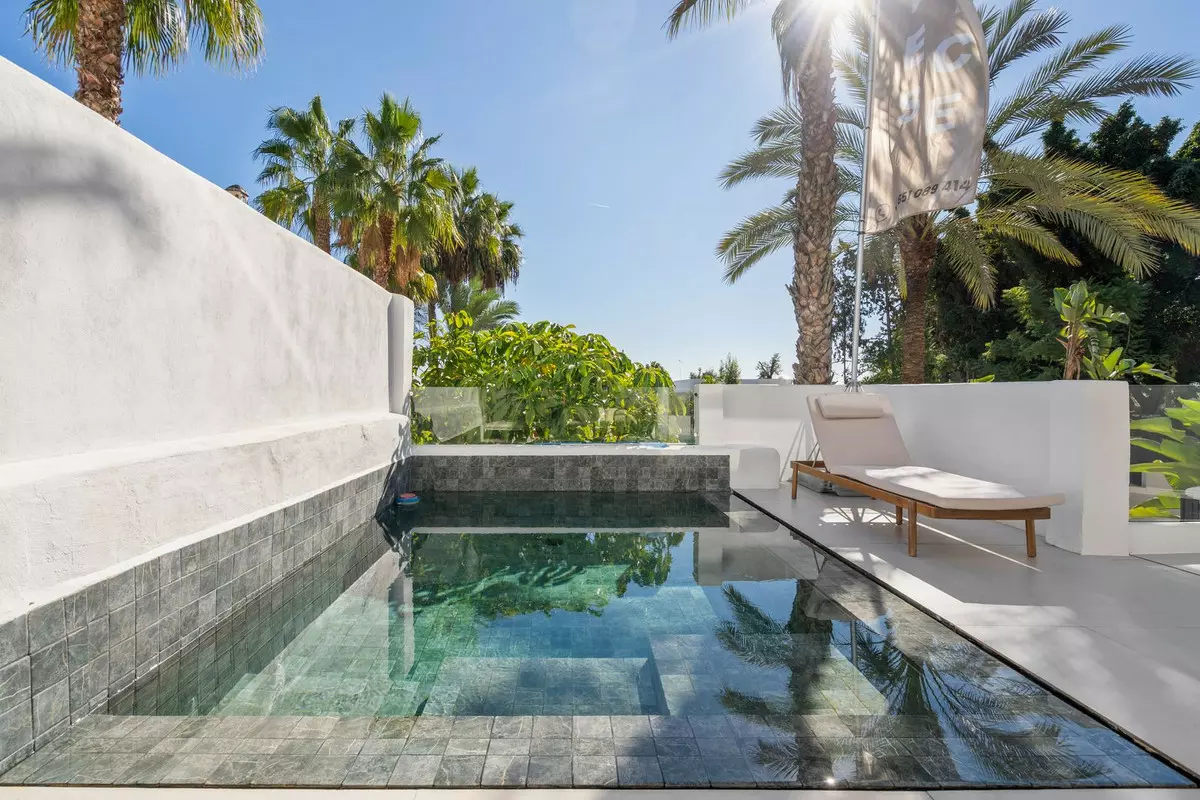 3-bedroom Apartment In Estepona, Spain (269 M²)