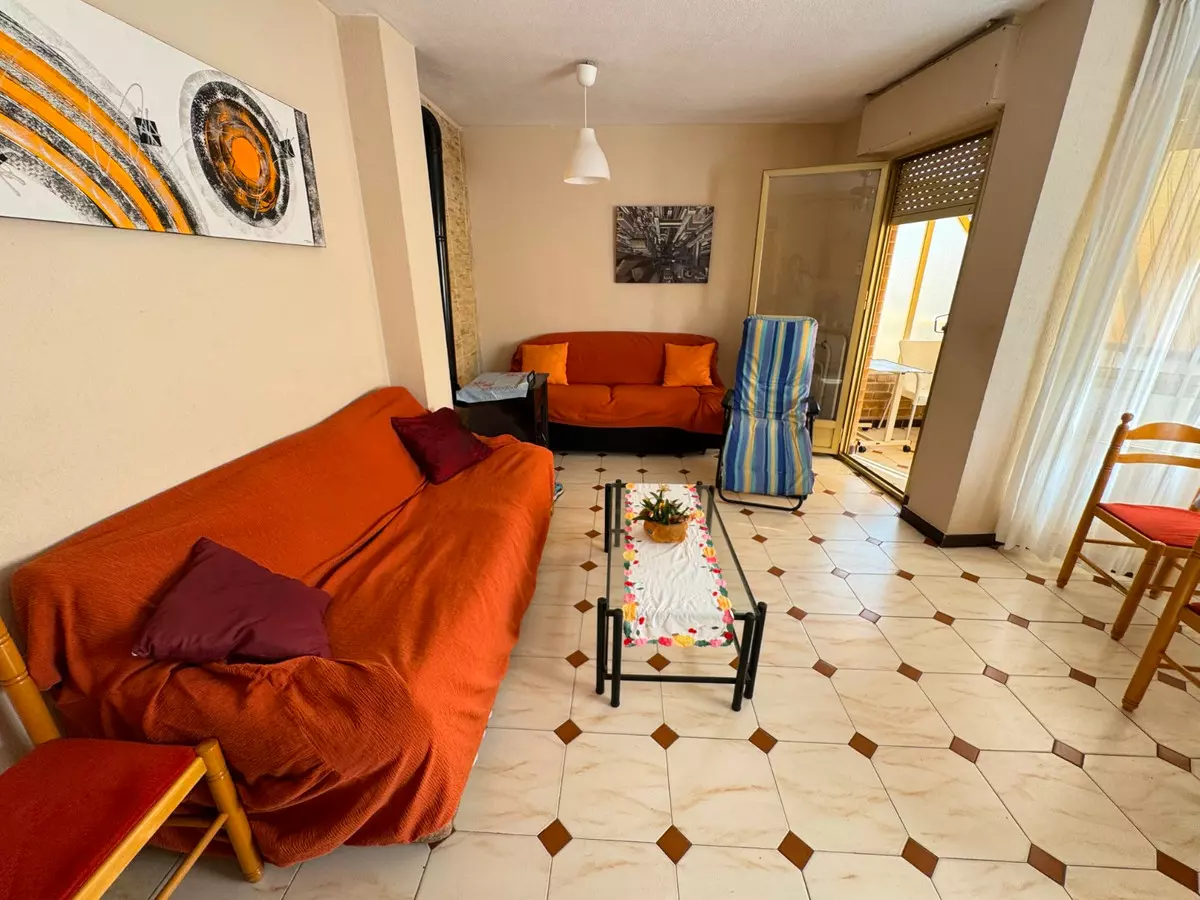3-bedroom Apartment In Guardamar Del Segura, Spain (103 M²)