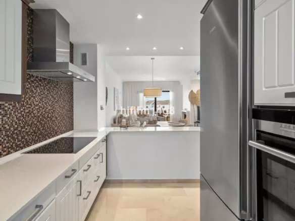 2-bedroom Apartment In Marbella, Spain (139 M²)