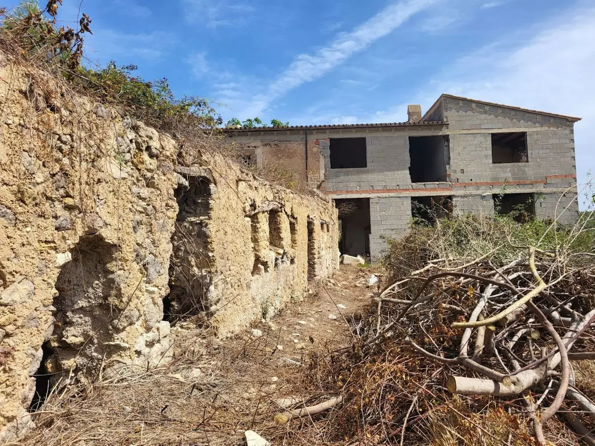 6-bedroom Country House In Artà, Spain (500 M²)