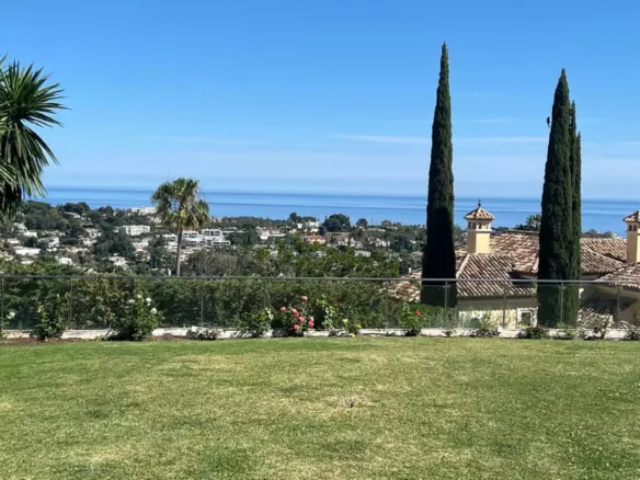 10-bedroom Villa In Estepona, Spain (878 M²)