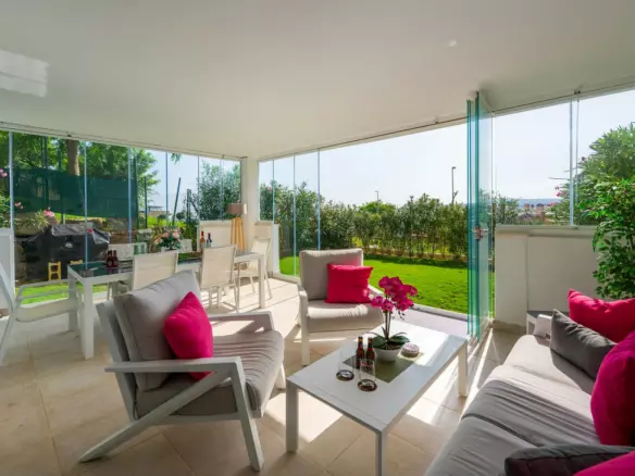 3-bedroom Apartment In Casares, Spain (80 M²)