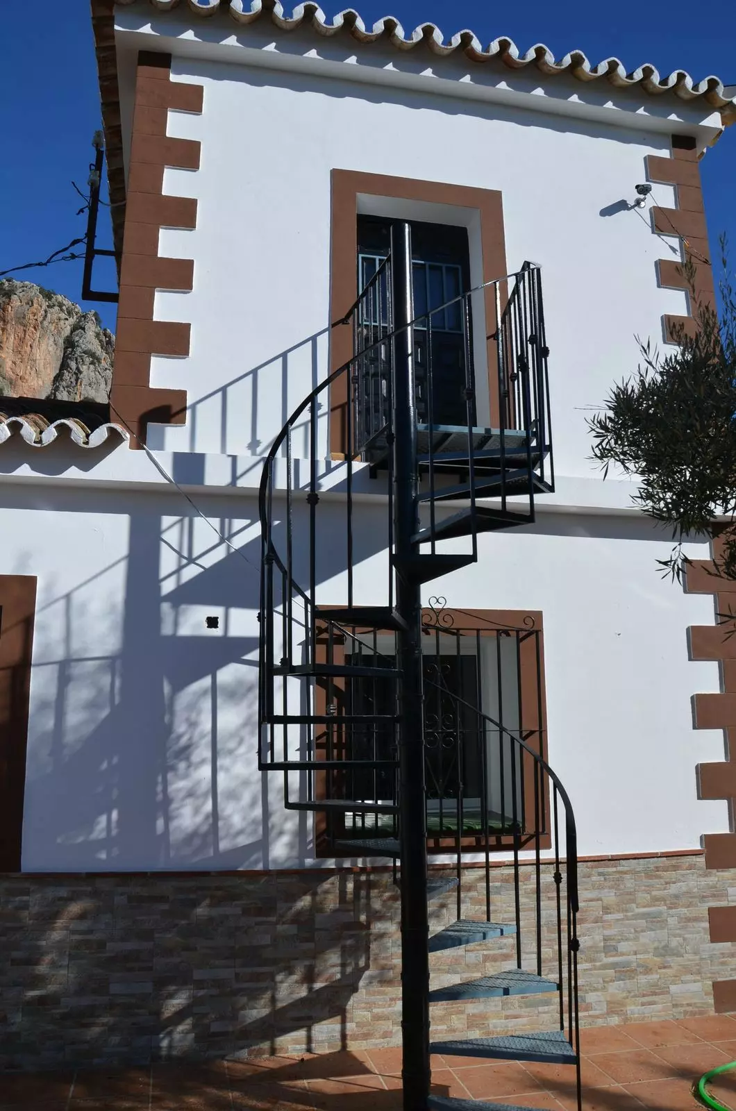 4-bedroom Villa In Álora, Spain (165 M²)
