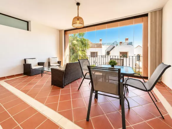 3-bedroom Town House In Estepona, Spain (195 M²)