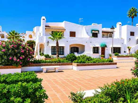 2-bedroom Apartment In Manilva, Spain (73 M²)